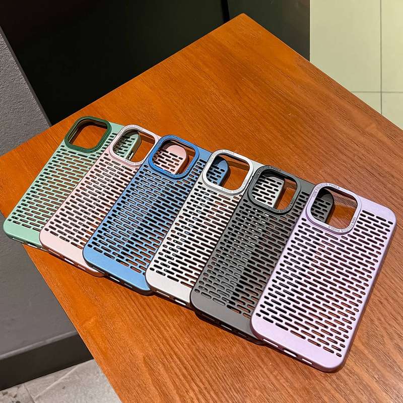 For iPhone 12 Hollow Heat Dissipation TPU Phone Case(Green)