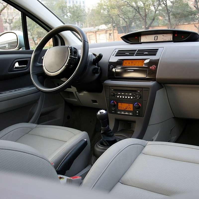 For Citroen C4 / Peugeot 307 Car Gear Lever Knob Leather Gear Shift Knob, with Converter