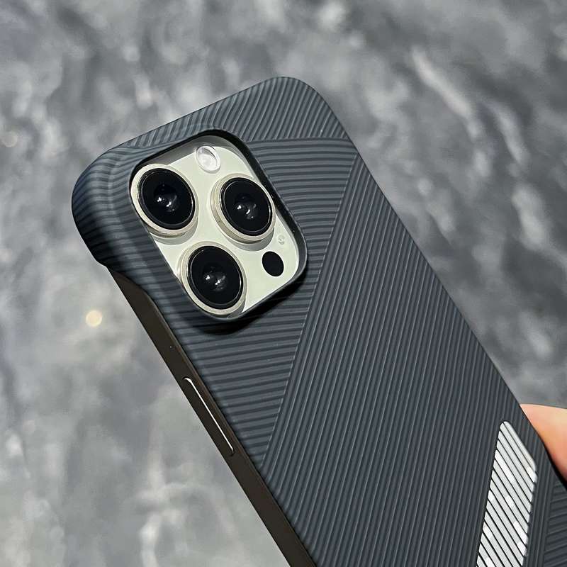 For iPhone 13 Pro Max Carbon Fiber Frameless Cooling Phone Case(Black)