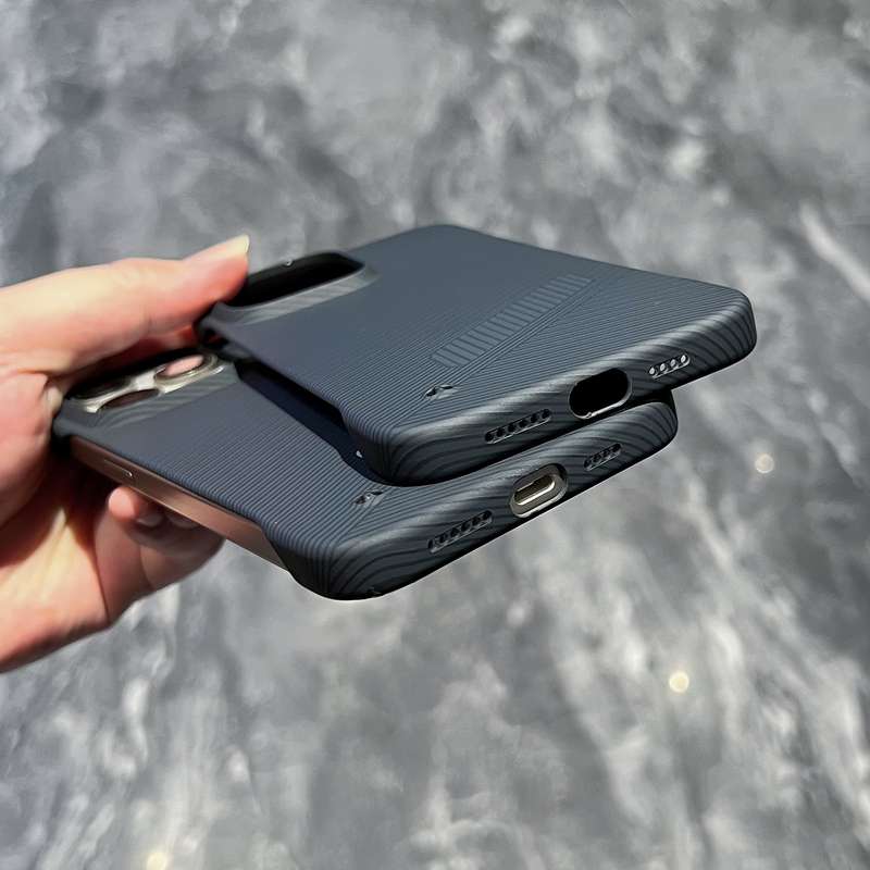 For iPhone 13 Pro Max Carbon Fiber Frameless Cooling Phone Case(Black)