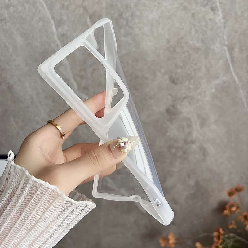 For Samsung Galaxy A04s / A13 4G / 5G Transparent Blade TPU Phone Case