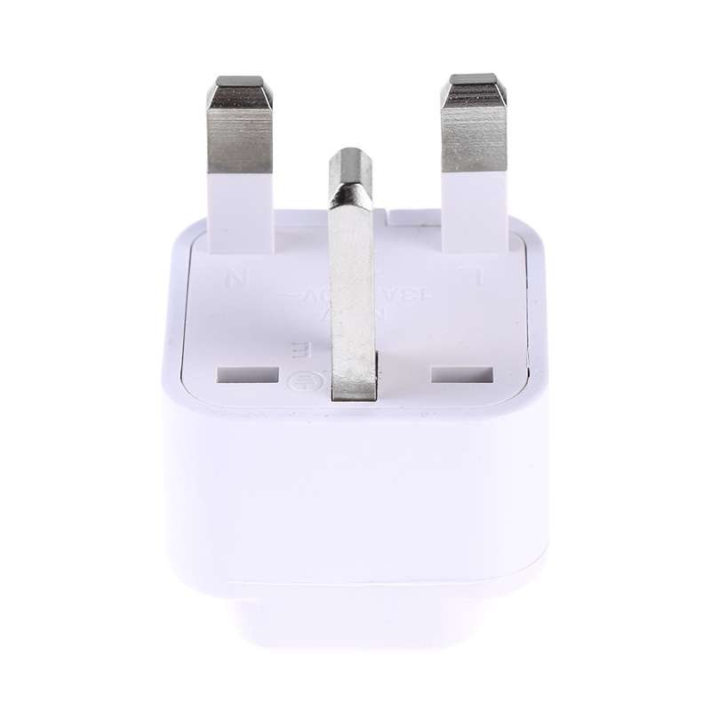 Portable Universal Socket to UK Plug Power Adapter Travel Charger (Black)