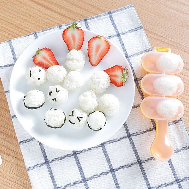Cute Style Food-grade Sushi Rice Ball Shaker Mold with Spoon for Kids, Random Color Delivery
