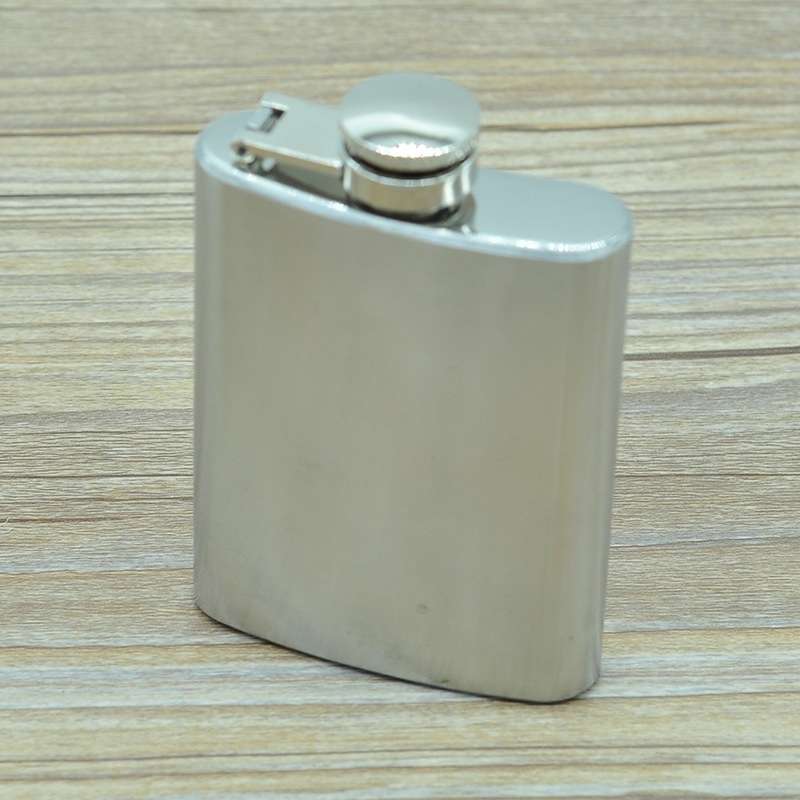 526ml(18oz) Stainless Steel Flagon Outdoor Sports Flat Liquor Flask Camping Portable Wearproof Wine
