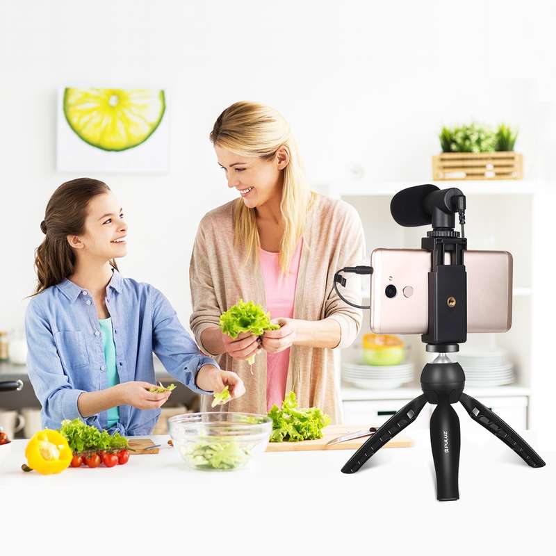 PULUZ Live Broadcast Smartphone Video Vlogger Kits Microphone + Tripod Mount + Phone Clamp Holder (B