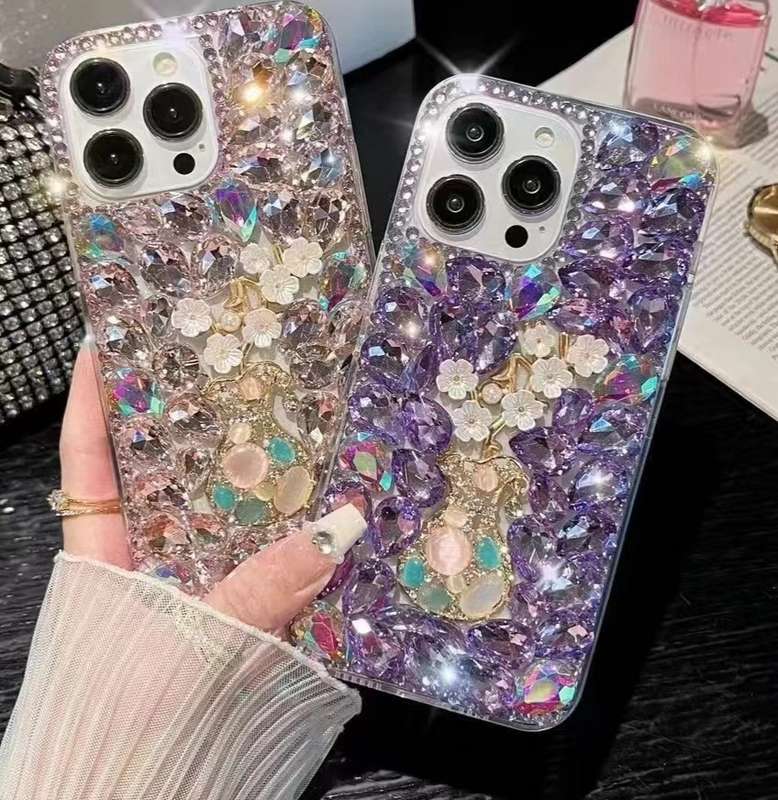 For iPhone 15 Plus Plum Blossom Handmade Diamond Inlay PC Phone Case(White)
