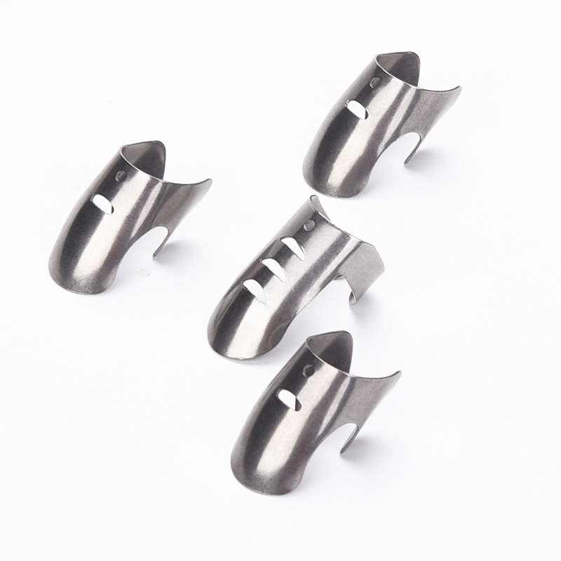 4 PCS / Set Adjustable Stainless Steel Finger Hand Guard Finger Protector Knife Slice Chop Safe Cook