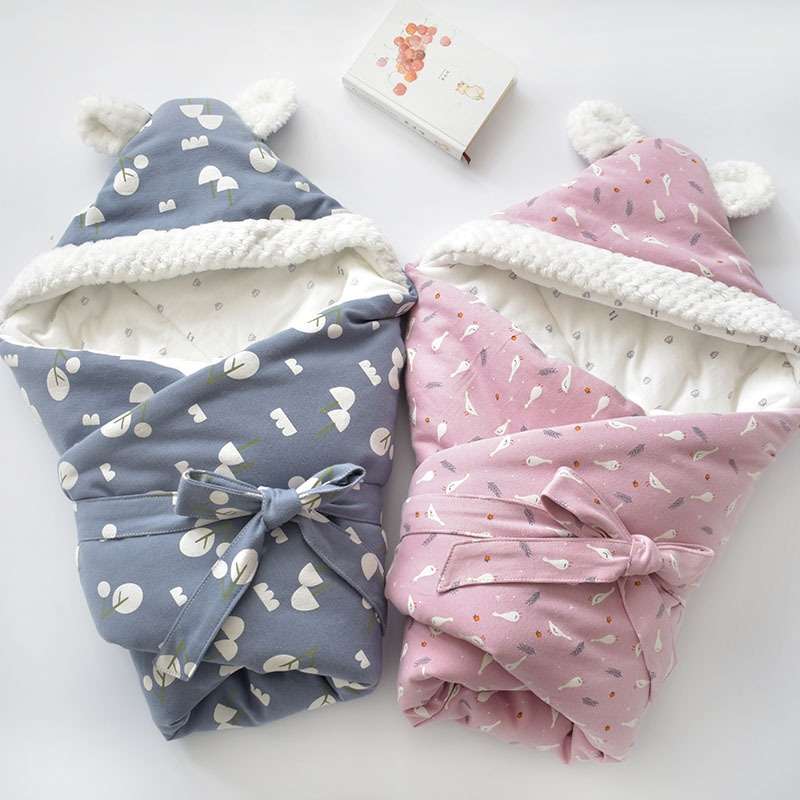 Cartoon Cotton Baby Holding Blanket(Crocodile Kingdom)