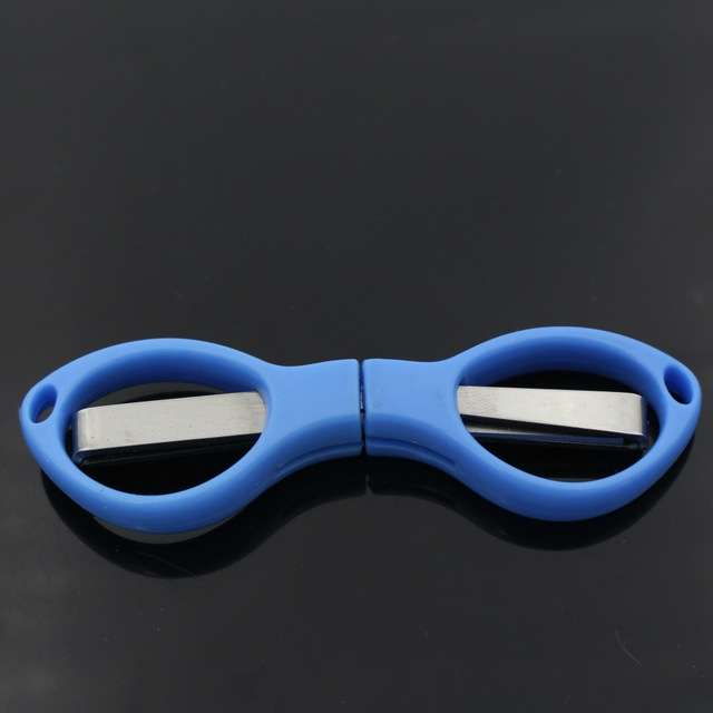 Stainless Steel Foldable Mini Scissors Tool(Random Color Delivery)