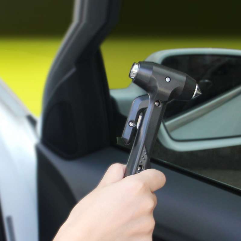 Car Safety Life-Saving Hammer Car Emergency Multifunctional Window Breaker, Colour: Ordinary Red