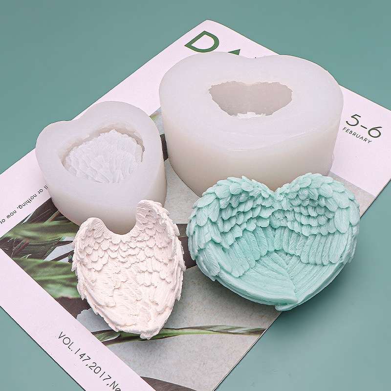 Heart Shaped Angel Wings Silicone Mold Baking Ice Cream Candle Aromatherapy Mold, Specification: S