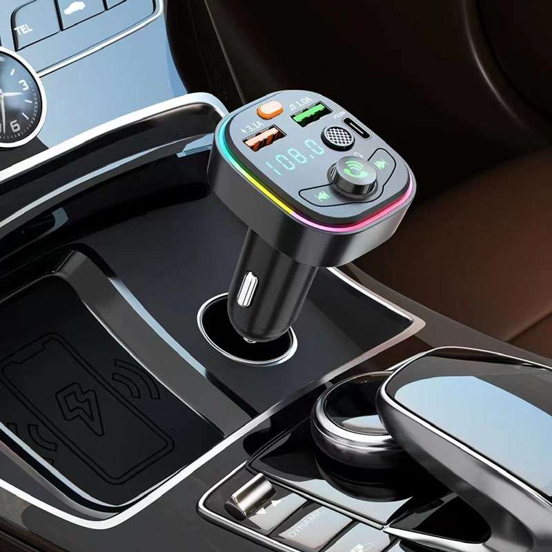 Q6 Car Bluetooth FM Transmitter Dual USB 3.1A Quick Charge Ambient Light