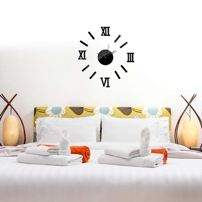 Modern DIY Indoor Roman Wall Clock Mirror Effect 3D Wall Sticker(Silver)