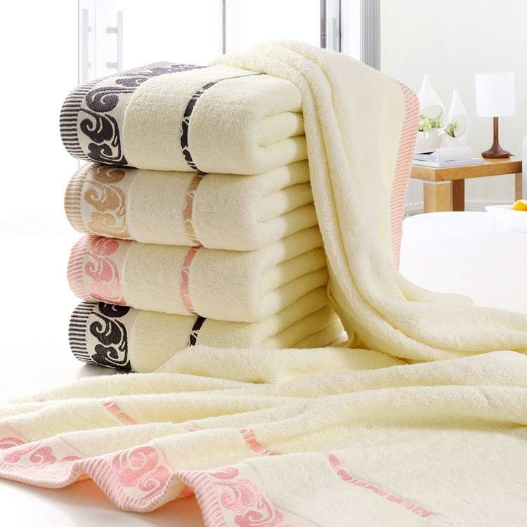 Cotton Hotel Xiangyun Bath Towel(Pink Edge)