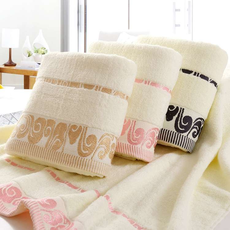 Cotton Hotel Xiangyun Bath Towel(Pink Edge)