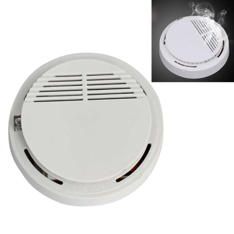 SS-168 First Alert Battery-Operated Fire Smoke Alarm Detector(White)