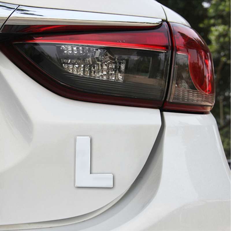 Car Vehicle Badge Emblem 3D English Letter S Self-adhesive Sticker Decal, Size: 4.5*4.5*0.5cm