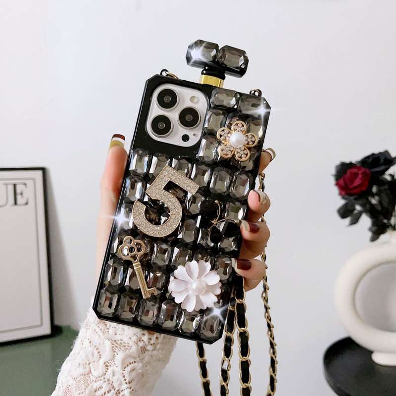 For iPhone 15 Pro Max Crossbody Perfume Bottle Handmade Inlaid Diamond PC Phone Case(Black)