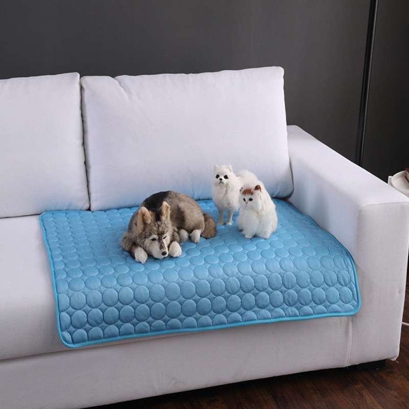 SFB104 Summer Cooling Mats Blanket Ice Pet Dog Cat Bed Mats, Size:70x56cm(Blue)