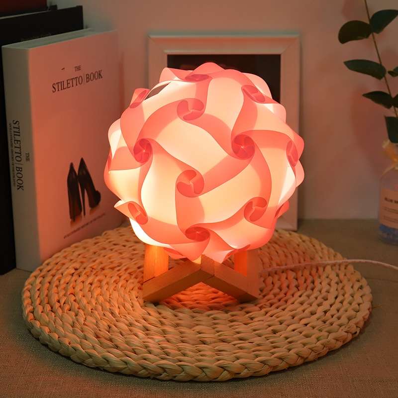 Creative Bedroom Bedside Night Light USB Round Romantic Room Decoration Lamp with Wood Base, Style: