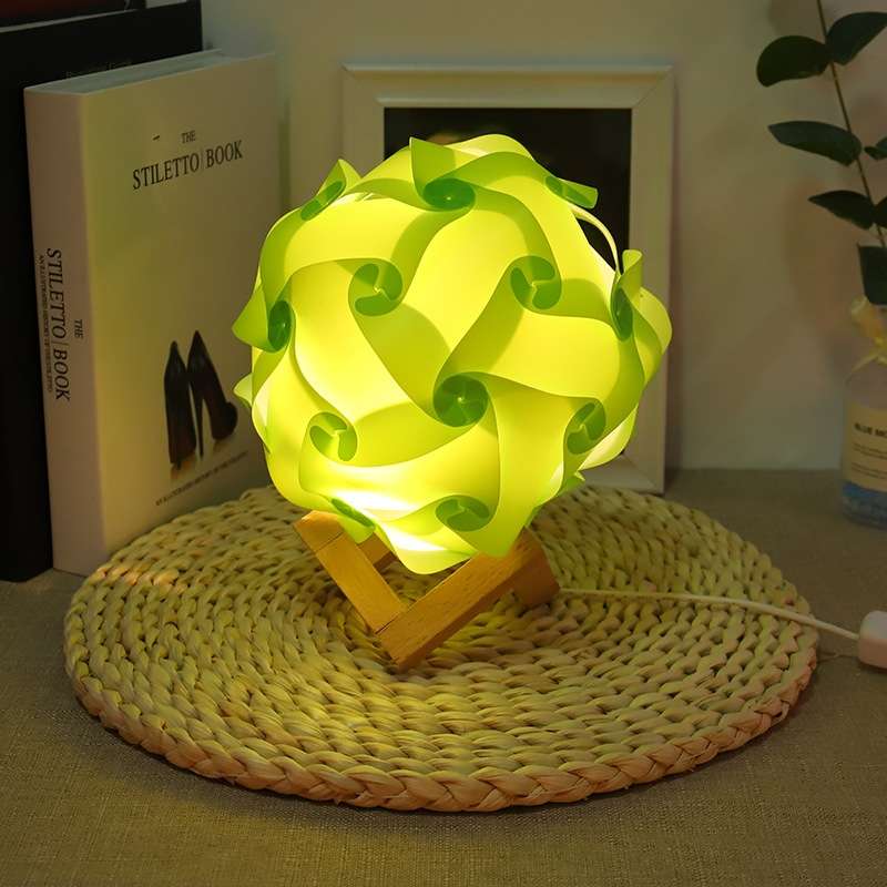 Creative Bedroom Bedside Night Light USB Round Romantic Room Decoration Lamp with Wood Base, Style: