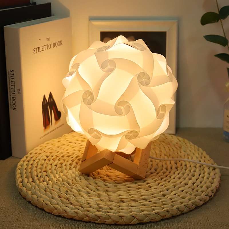 Creative Bedroom Bedside Night Light USB Round Romantic Room Decoration Lamp with Wood Base, Style: