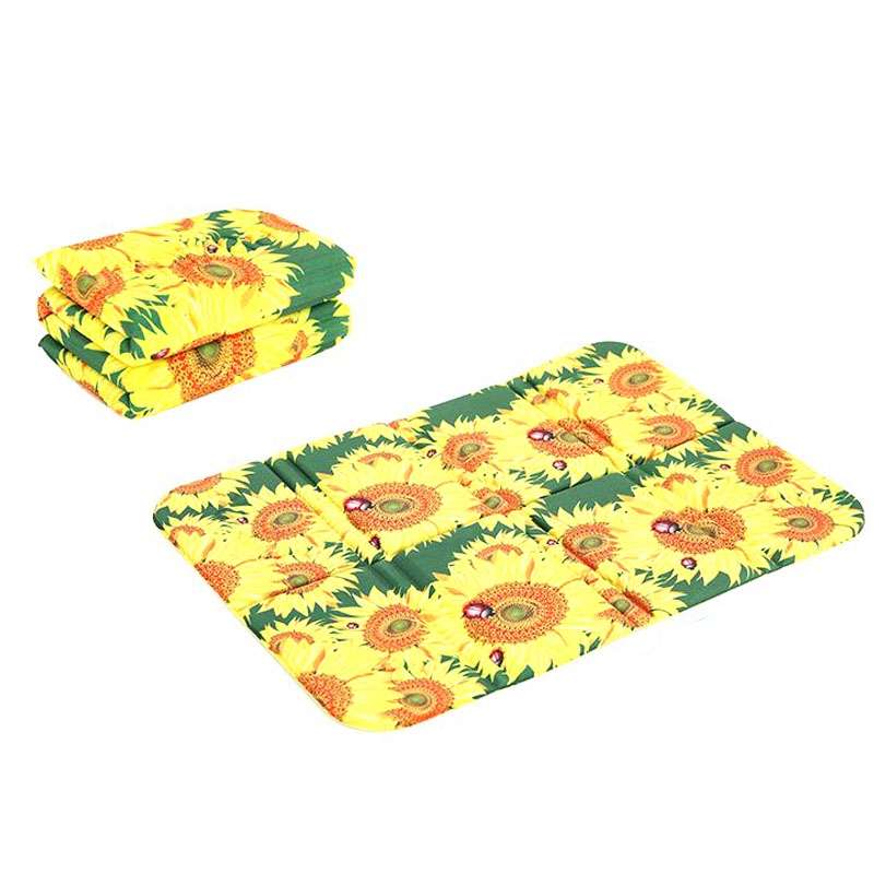 Portable Dirty Park Folding Picnic Mat Moisture-proof and Cool Cushion(Elegant Rhyme Flower)