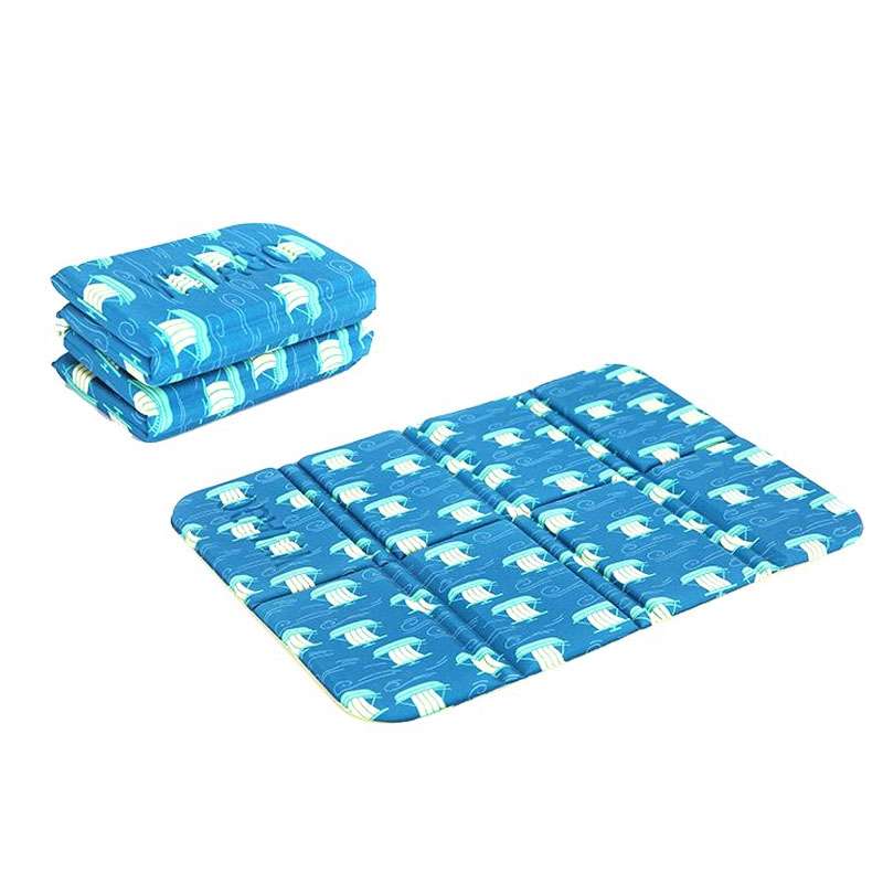 Portable Dirty Park Folding Picnic Mat Moisture-proof and Cool Cushion(Elegant Rhyme Flower)