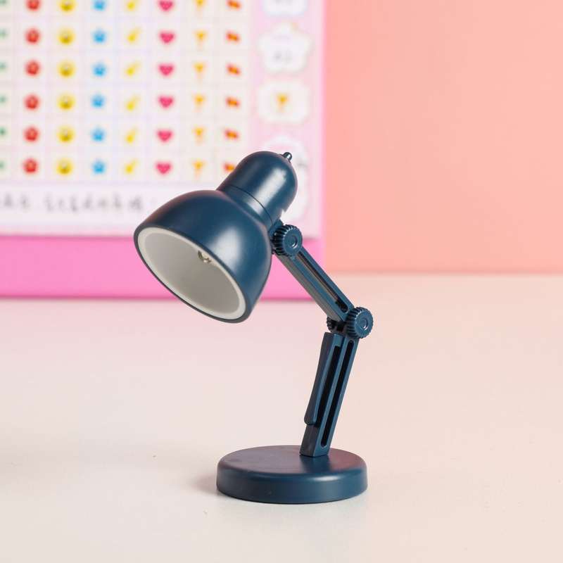 LED Foldable Mini Magnetic Desk Lamp with Clip(LD01 Black)