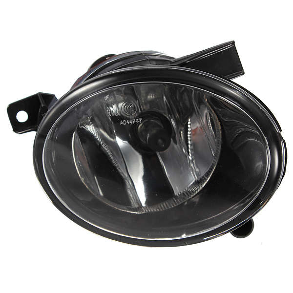 Single 12V 55W Driving Front Bumper Light Fog Lamp for VW Jetta Sportwagen GOLF MK6 10-12