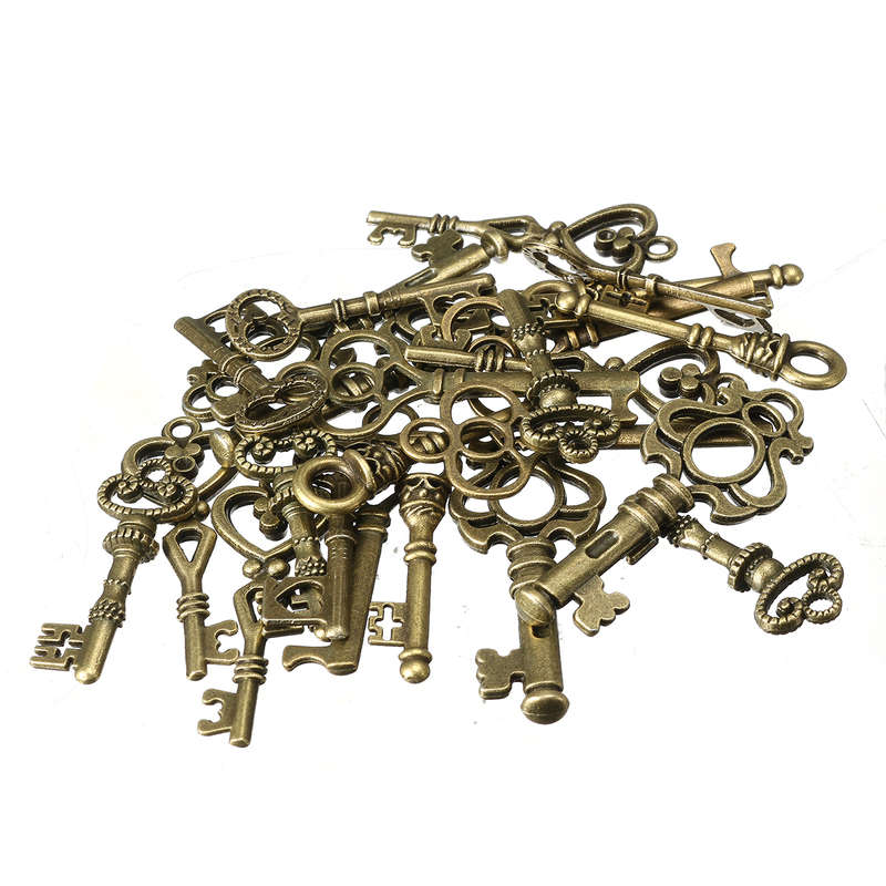 ique Old Vintage Look Skeleton Keys Lot Bronze Tone Pendants Jewelry M