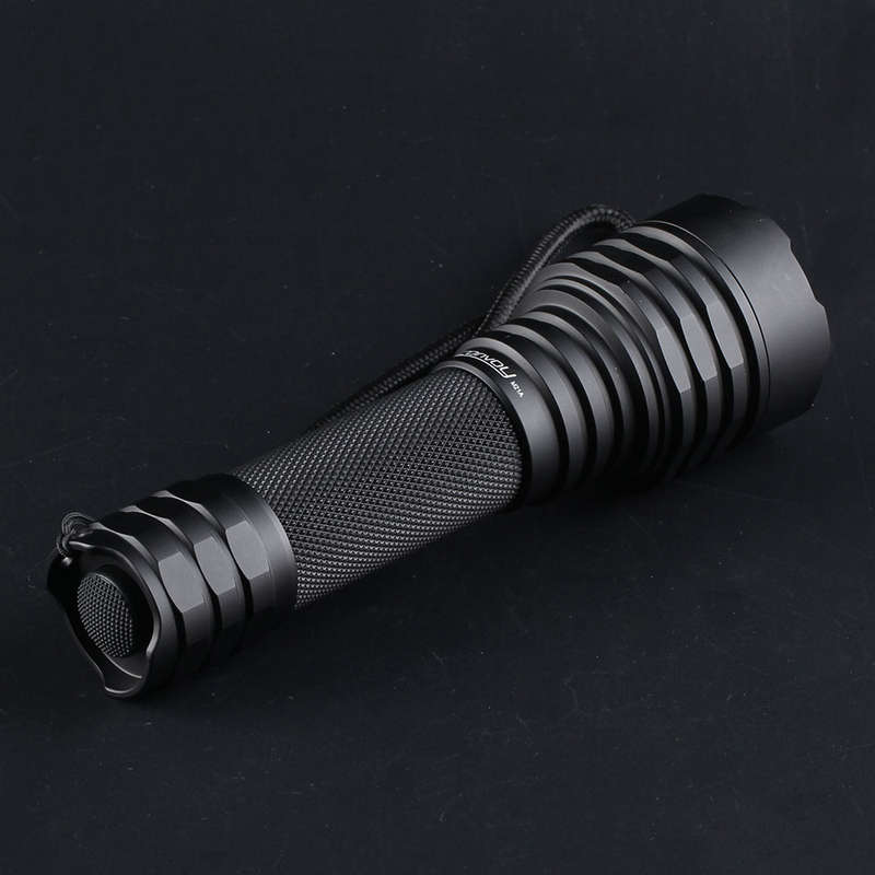 New Convoy M21A SST40 2300lm 6500K 21700 18650 Flashlight White Tint LED Torch