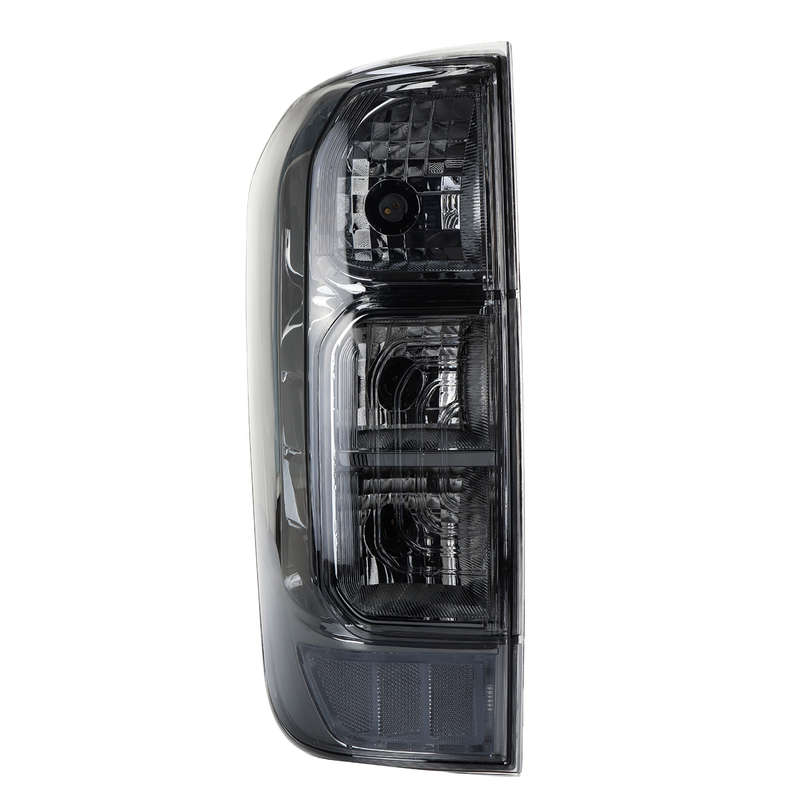 Car Tail Light Brake Lamp For Nissan Navara NP300 15+/Frontier 18+ Tekna Adventura