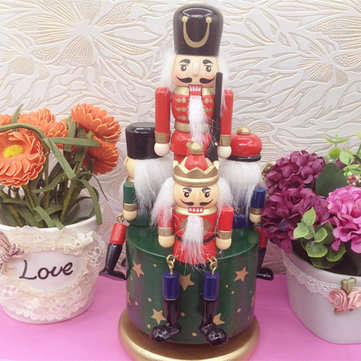 Wooden Guard Nutcracker 4 Soldier Toy Music Box Christmas Decor Christmas Gift (COLOR.: GREEN)