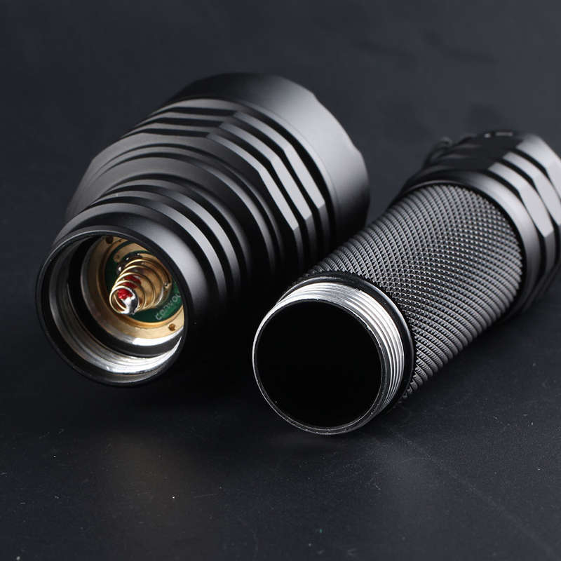 New Convoy M21A SST40 2300lm 6500K 21700 18650 Flashlight White Tint LED Torch