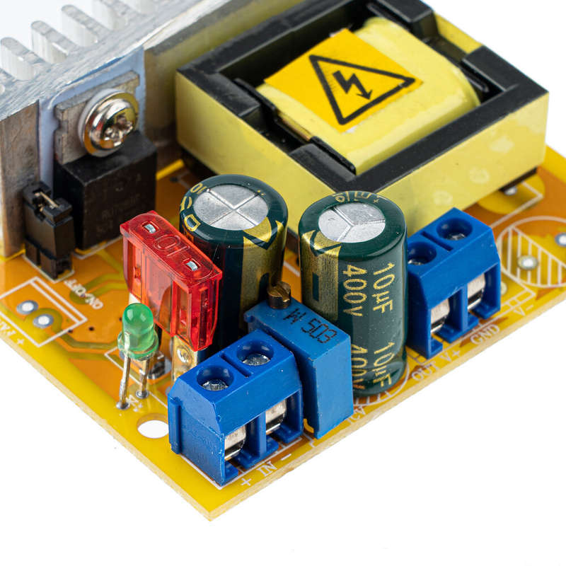 DC-DC 8~32V to 45~390V High Voltage Boost Converter ZVS Step Up Booster Module
