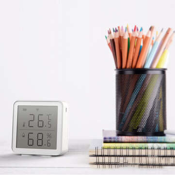 EMASTIFF Tuya WIFI Smart Temperature and Humidity Sensor LCD Display Wireless Temperature and Humidi