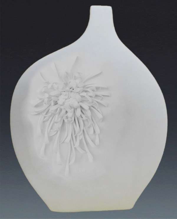 Vase with One Chrysanthumum