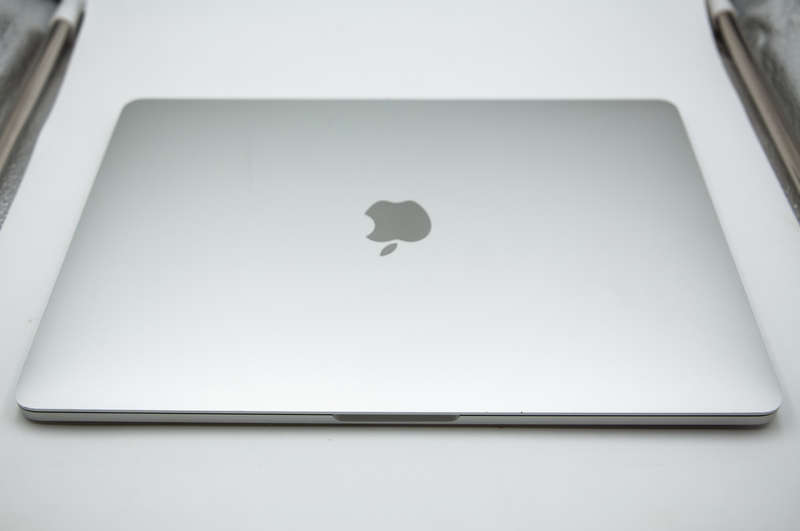 Apple MacBook Pro 13-Inch, A1708 2017 i5 Dual Core  - Grade C no.3