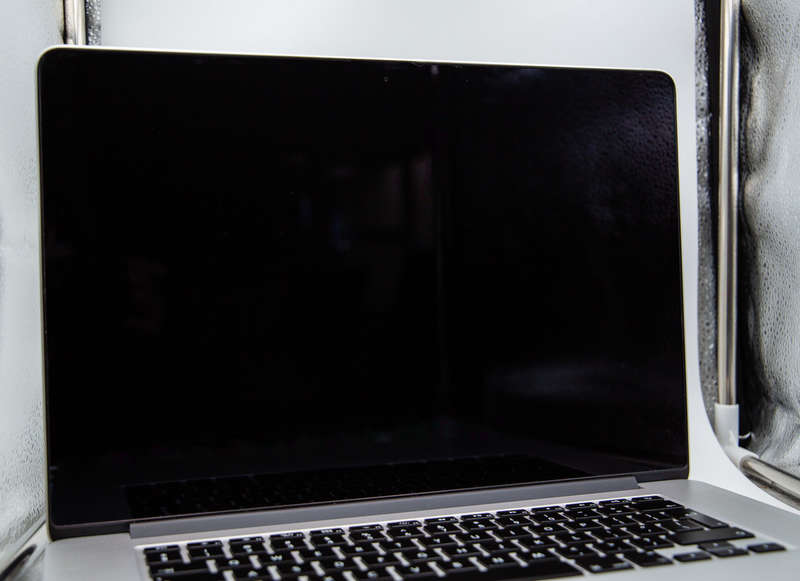 Apple MacBook Pro 15-Inch, A1398 2015 i7 Quad Core  - Grade B