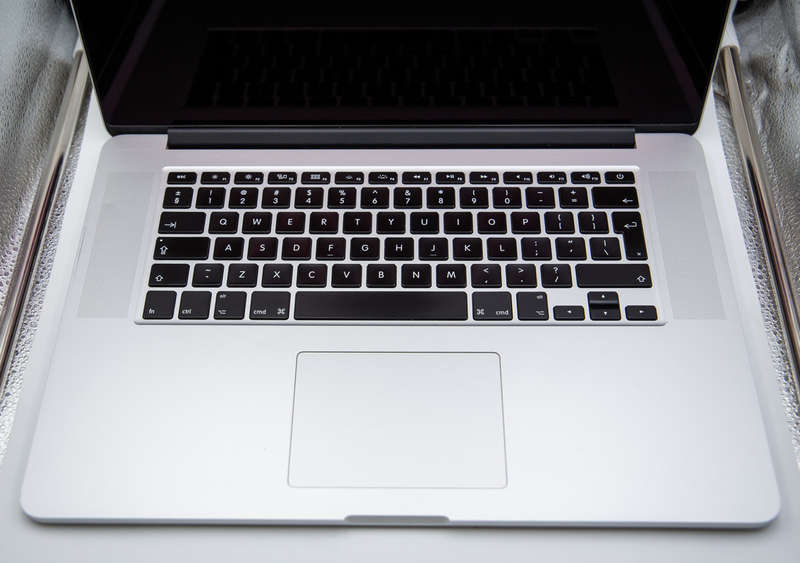 Apple MacBook Pro 15-Inch, A1398 2015 i7 Quad Core  - Grade B