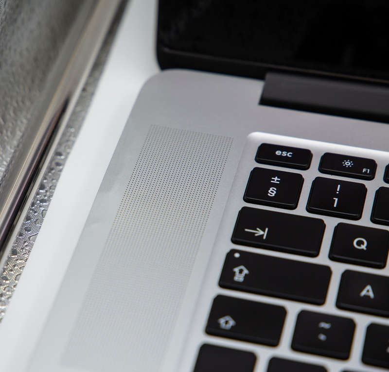 Apple MacBook Pro 15-Inch, A1398 2015 i7 Quad Core  - Grade C no.1