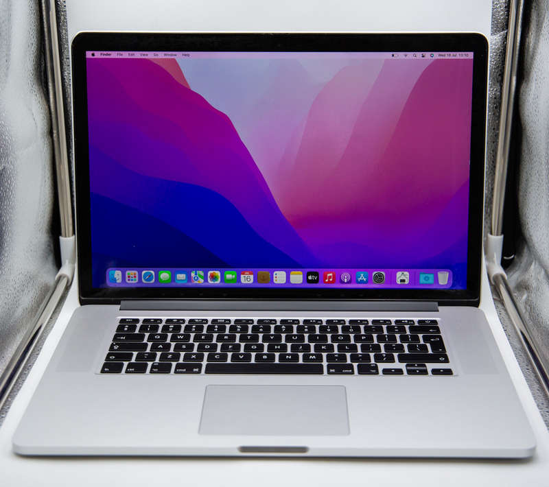 Apple MacBook Pro 15-Inch, A1398 2015 i7 Quad Core  - Grade C no.2