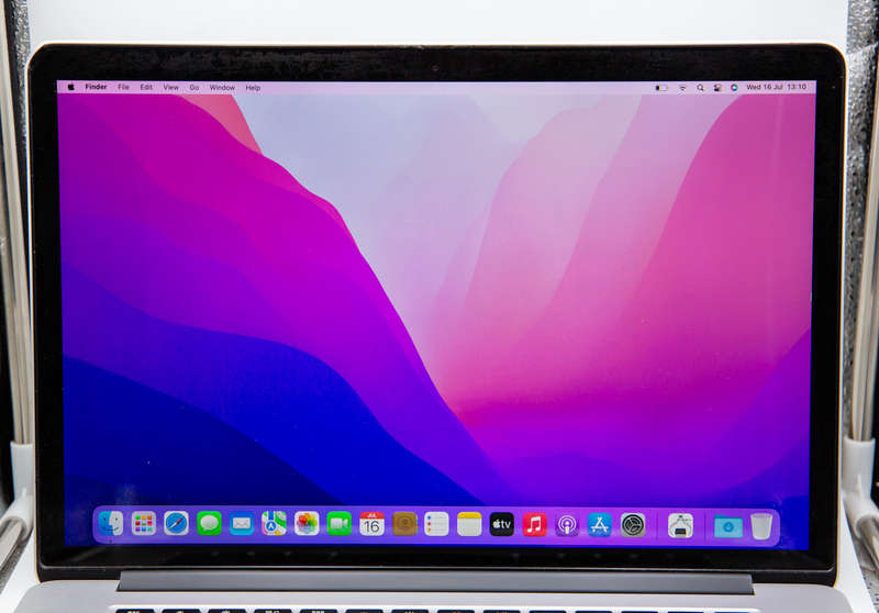 Apple MacBook Pro 15-Inch, A1398 2015 i7 Quad Core  - Grade C no.2
