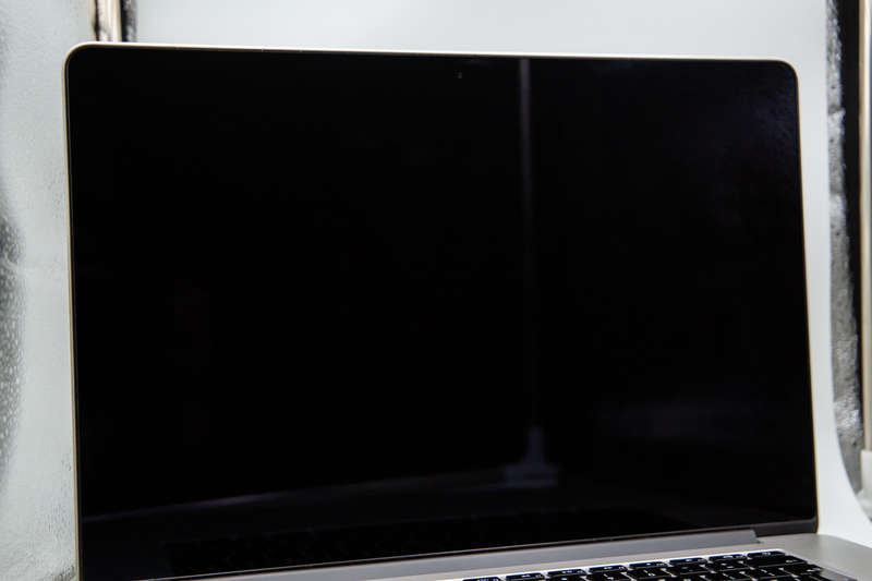 Apple MacBook Pro 15-Inch, A1398 Mid 2014 i7 Quad Core  - Grade C no. 1