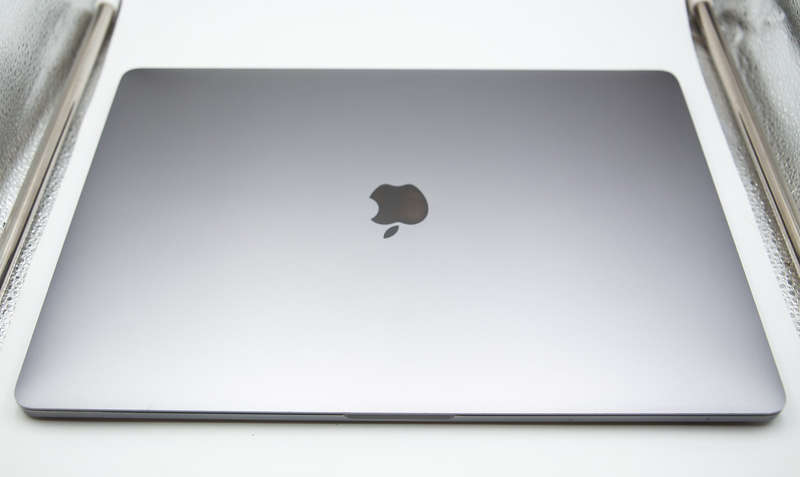 Apple MacBook Pro 15 Inch, A1707 2017 i7 Quad Core  - Grade C no.3