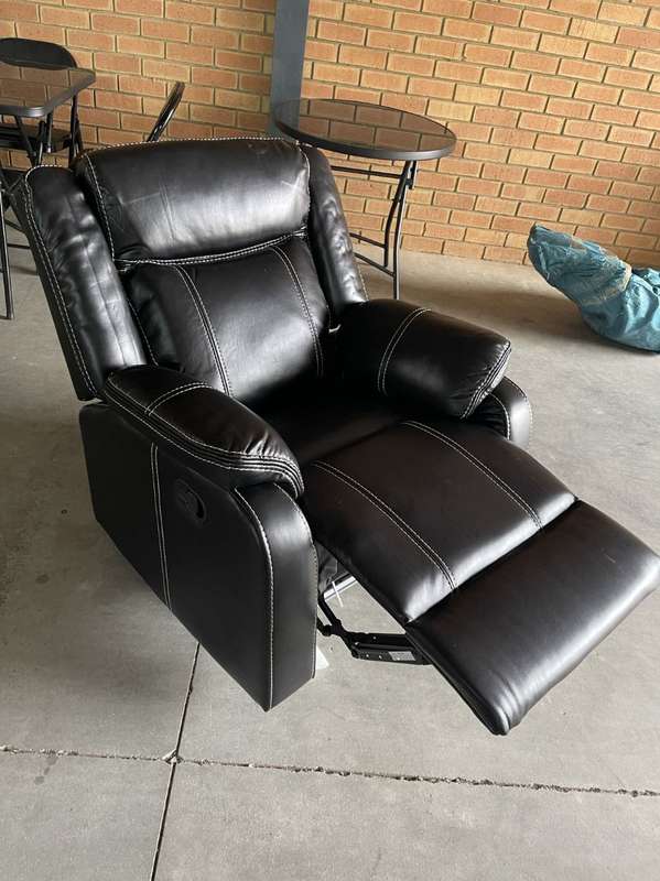 KC Furn-Leather Recliner Sofa