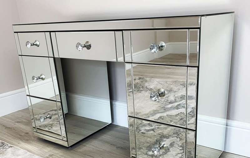KC FURN Glen Mirrored Dressing Makeup Table