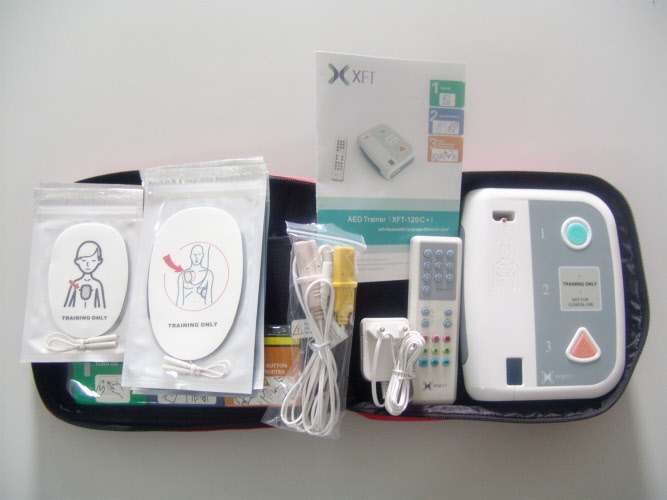 AED Trainer XFT 120 C