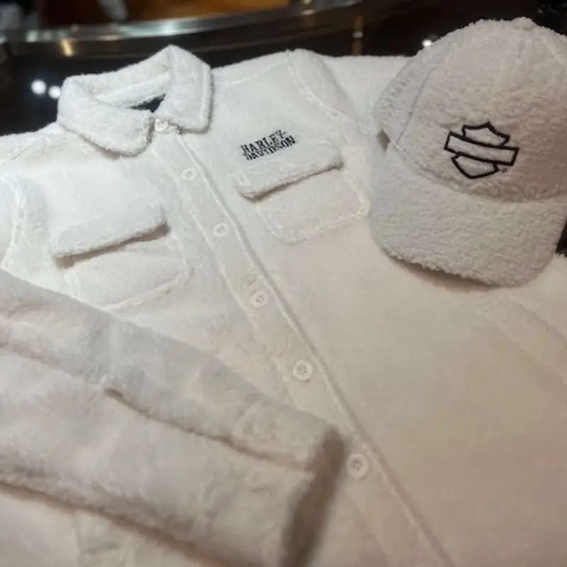 Women's Open Bar & Shield Sherpa Hat